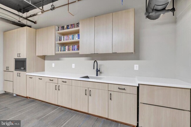 Building Photo - 1801 Market St