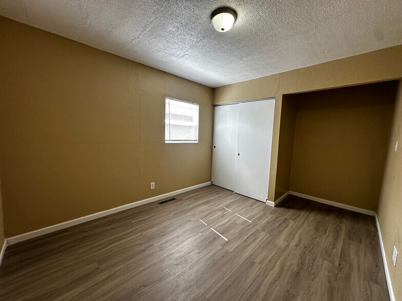 Building Photo - 2993 Southfield Dr