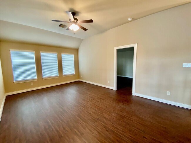 Building Photo - 25503 Lockspur Dr