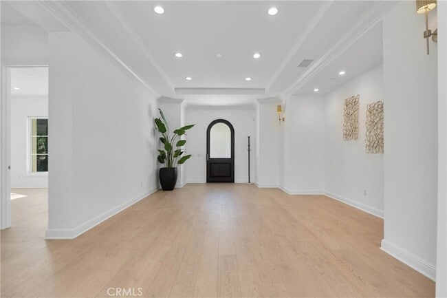 Building Photo - 20448 Liverpool Way