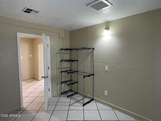 Building Photo - 1701 E Harvard St