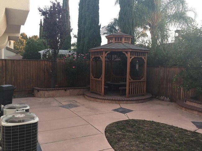 Building Photo - 3977 Bouquet Park Ln
