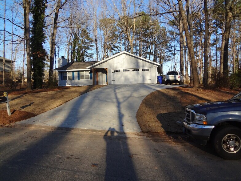 Primary Photo - 125 Buckeye Ln