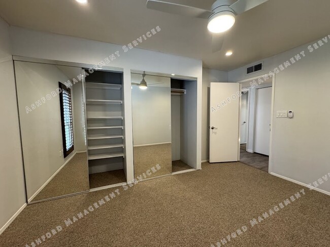 Building Photo - BEAUTIFUL 3 BEDROOM 2.5 BATHROOM HOME IN S...