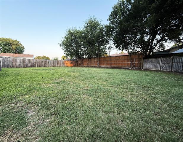 Building Photo - 1422 Bob White Dr