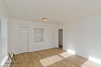 Building Photo - 528-532 Union Street