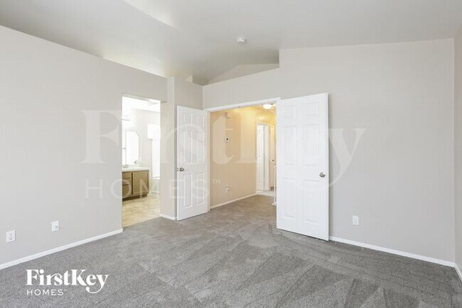 Building Photo - 6721 Rancho Santa Fe Dr