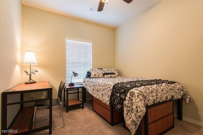 Building Photo - 2650 Beck St