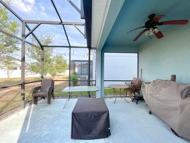 Building Photo - Available Move In 06/01! - Beautiful 3 Bed...