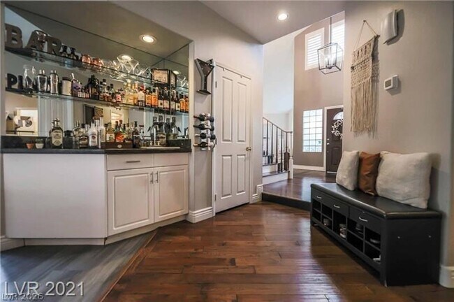 Building Photo - 2237 Fiero Dr