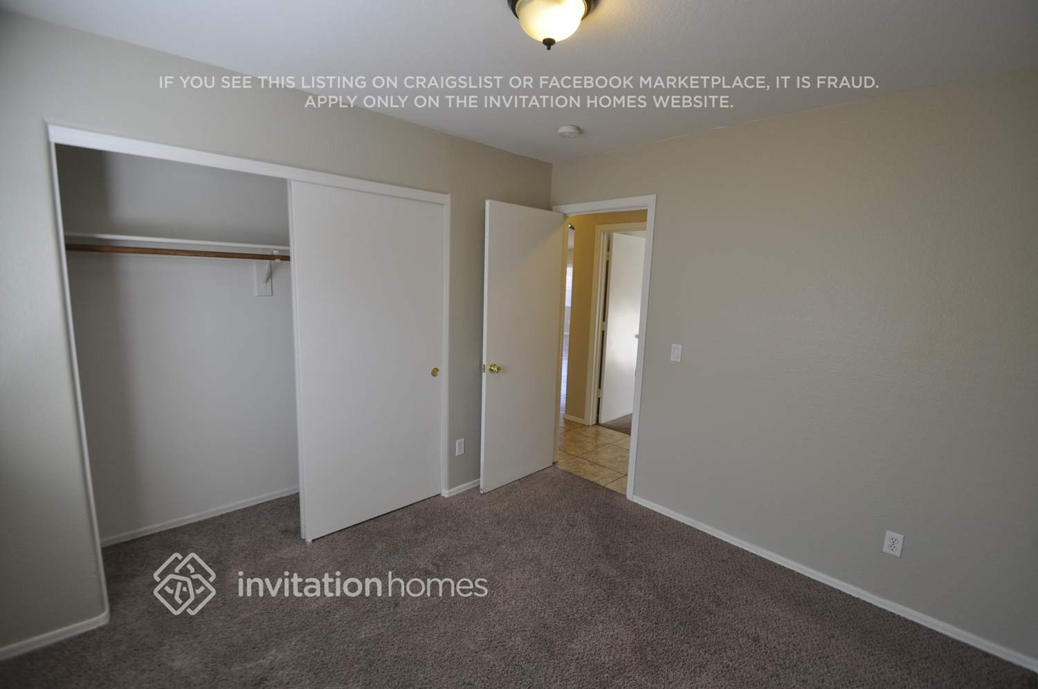 Building Photo - 12732 W Voltaire Ave