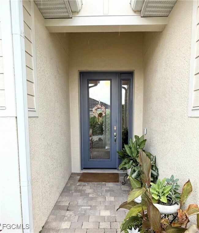 Building Photo - 16542 Crescent Beach Way