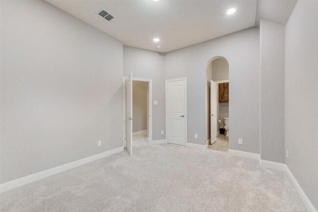Building Photo - 1105 Haven Cir