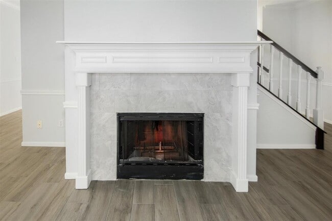 Building Photo - 1241 El Camino Village Dr