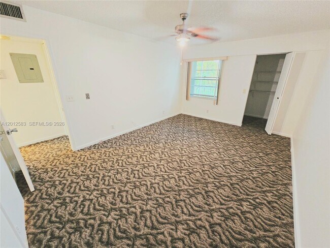 Building Photo - 13250 SW 7th Ct