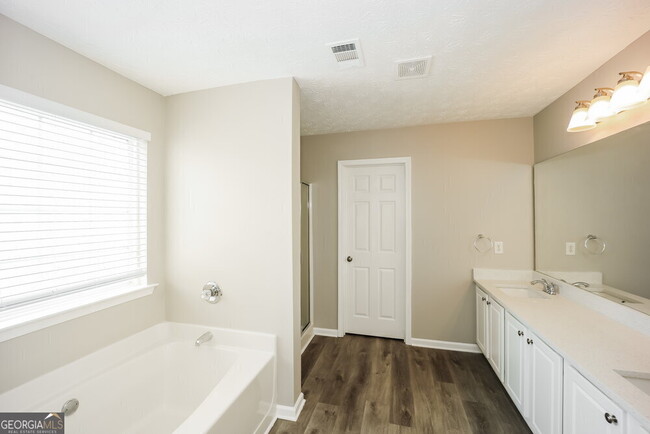 Building Photo - 8308 Milam Loop