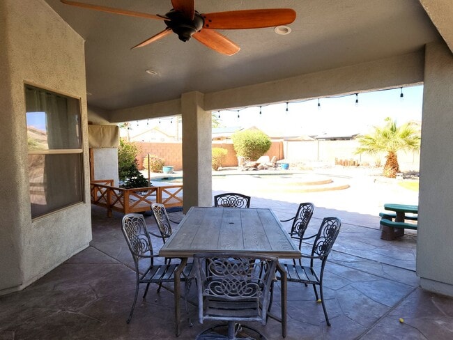 Building Photo - Amazing Fully Furnished Rental with Pool & Spa