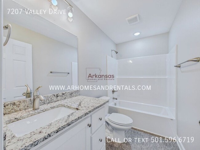 Building Photo - 7207 Valley Dr