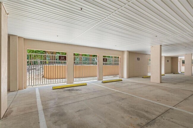 Building Photo - 35 Ocean Crest Way