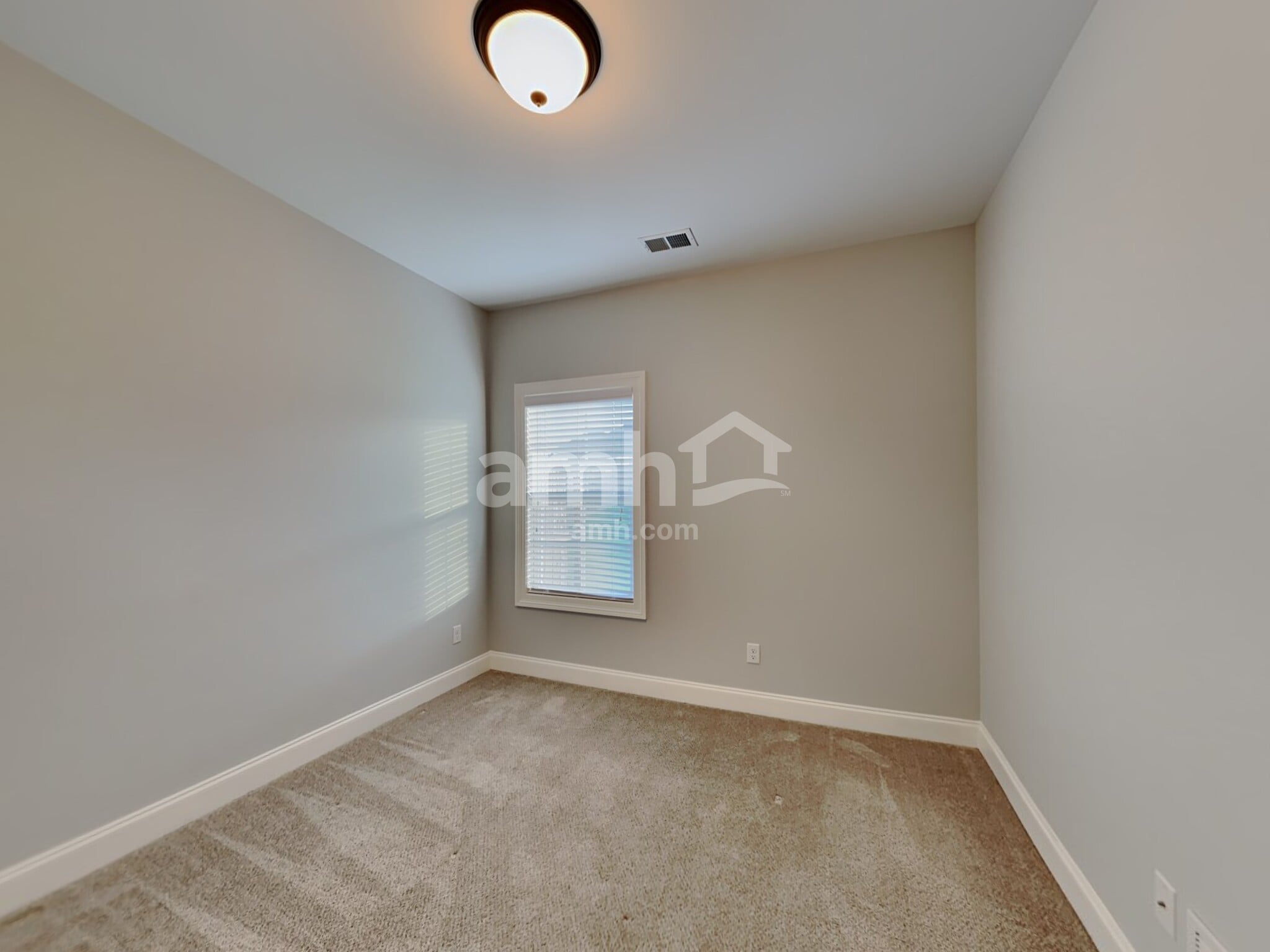 Building Photo - 4231 Vineyard Dr
