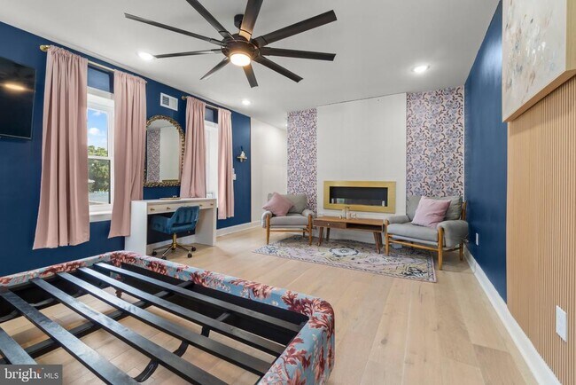 Building Photo - 426 Winona St