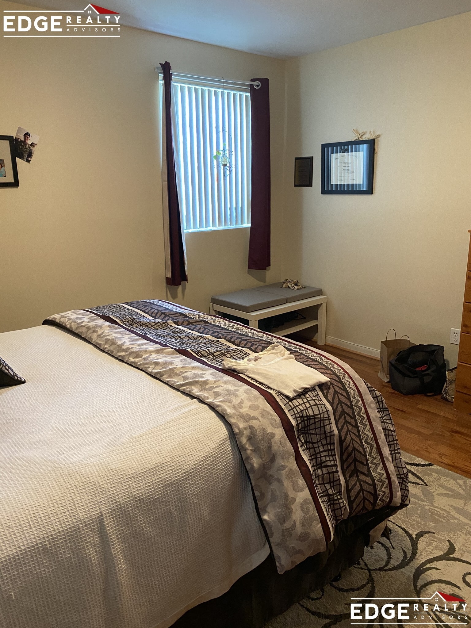 Building Photo - 804 Centre St