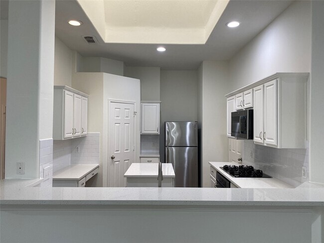 Building Photo - 21615 Rose Mill Dr