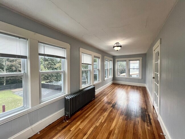 Building Photo - 79 Franklin St