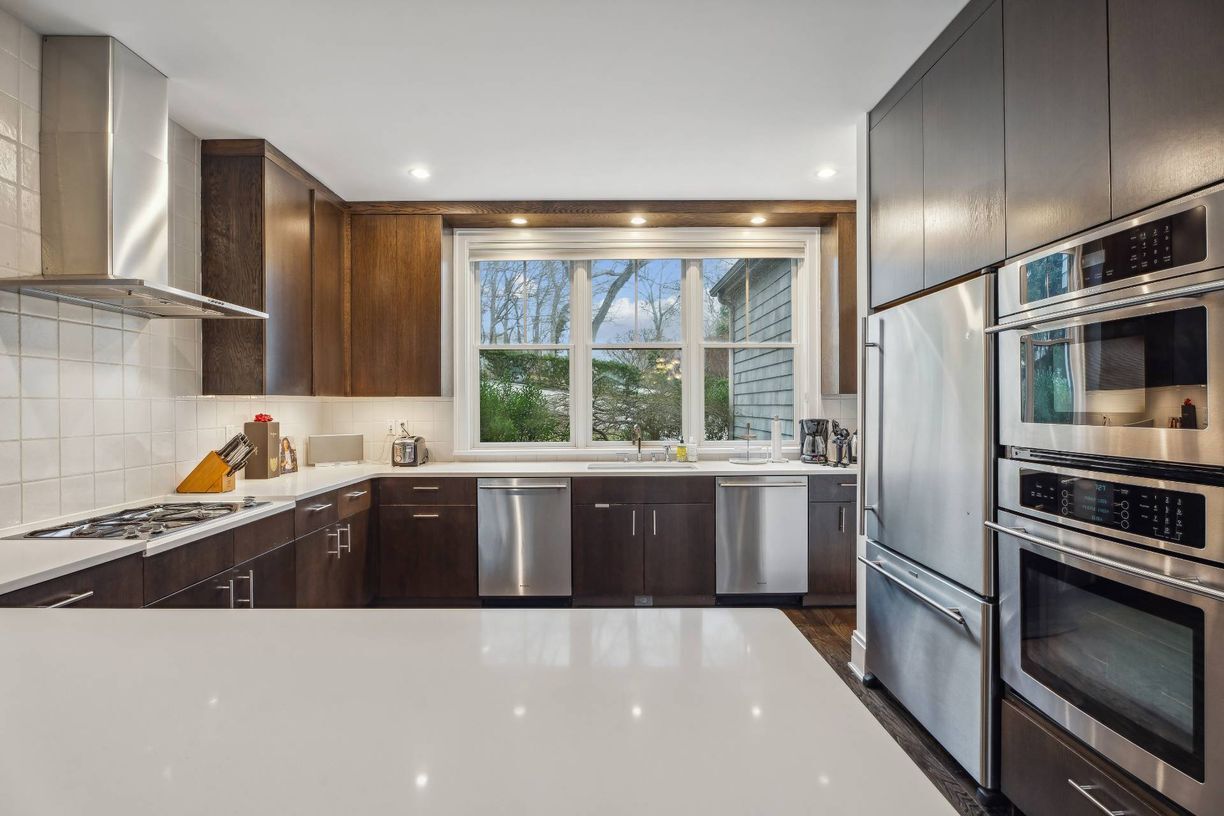 Building Photo - 115 Sea Farm Ln