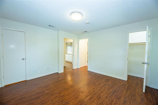 Building Photo - 501 Dogwood Dr