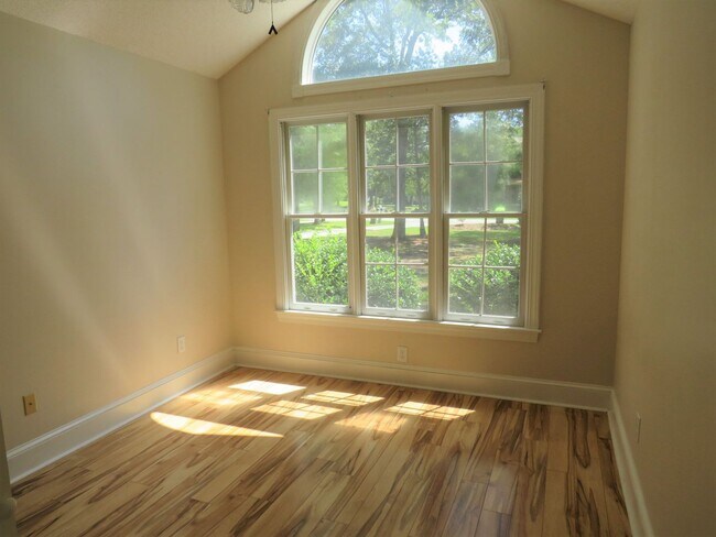 Building Photo - 130 Magen's Way Cedar Point, NC 28584