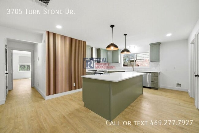 Building Photo - 3705 Turnstone Dr