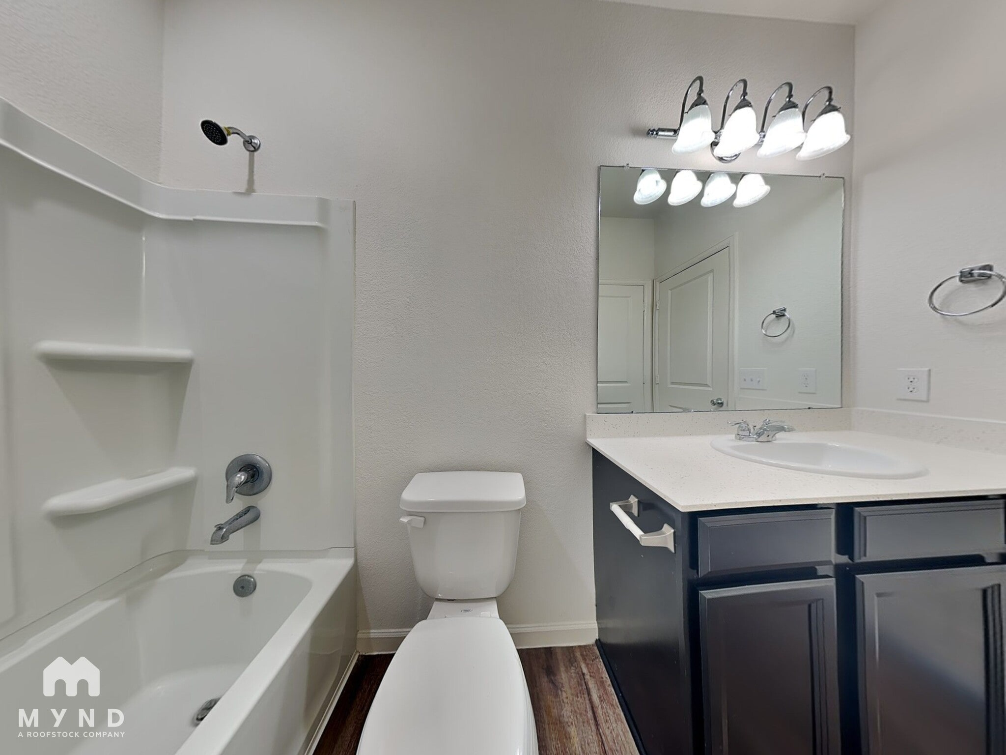 Building Photo - 1056 Banyon Tree Ln