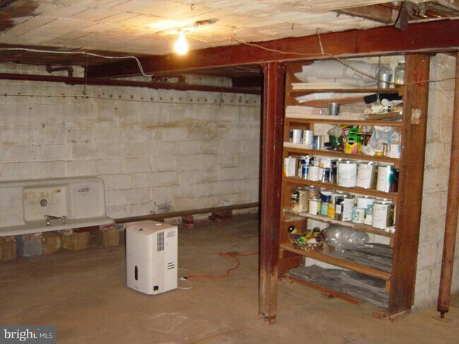 Building Photo - 4602 De Russey Pkwy
