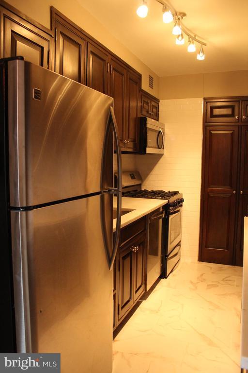 Building Photo - 1806-18 Rittenhouse Square