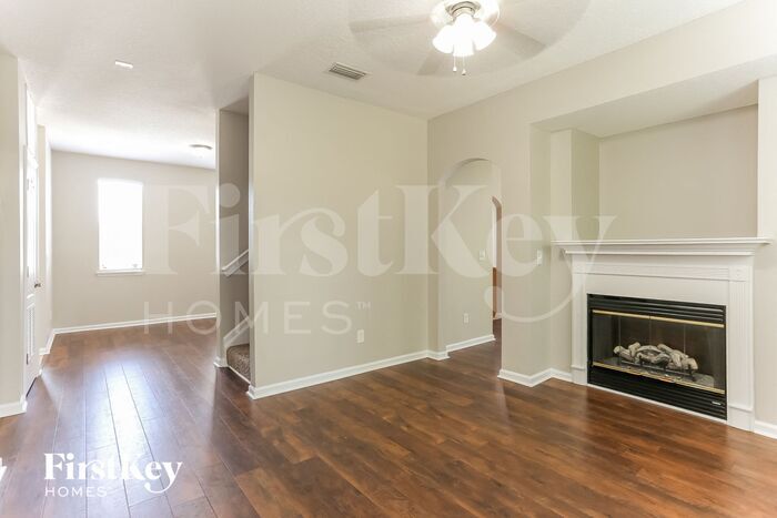 Building Photo - 2388 Eisner Dr