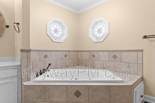 Building Photo - 4851 Appletree Ct