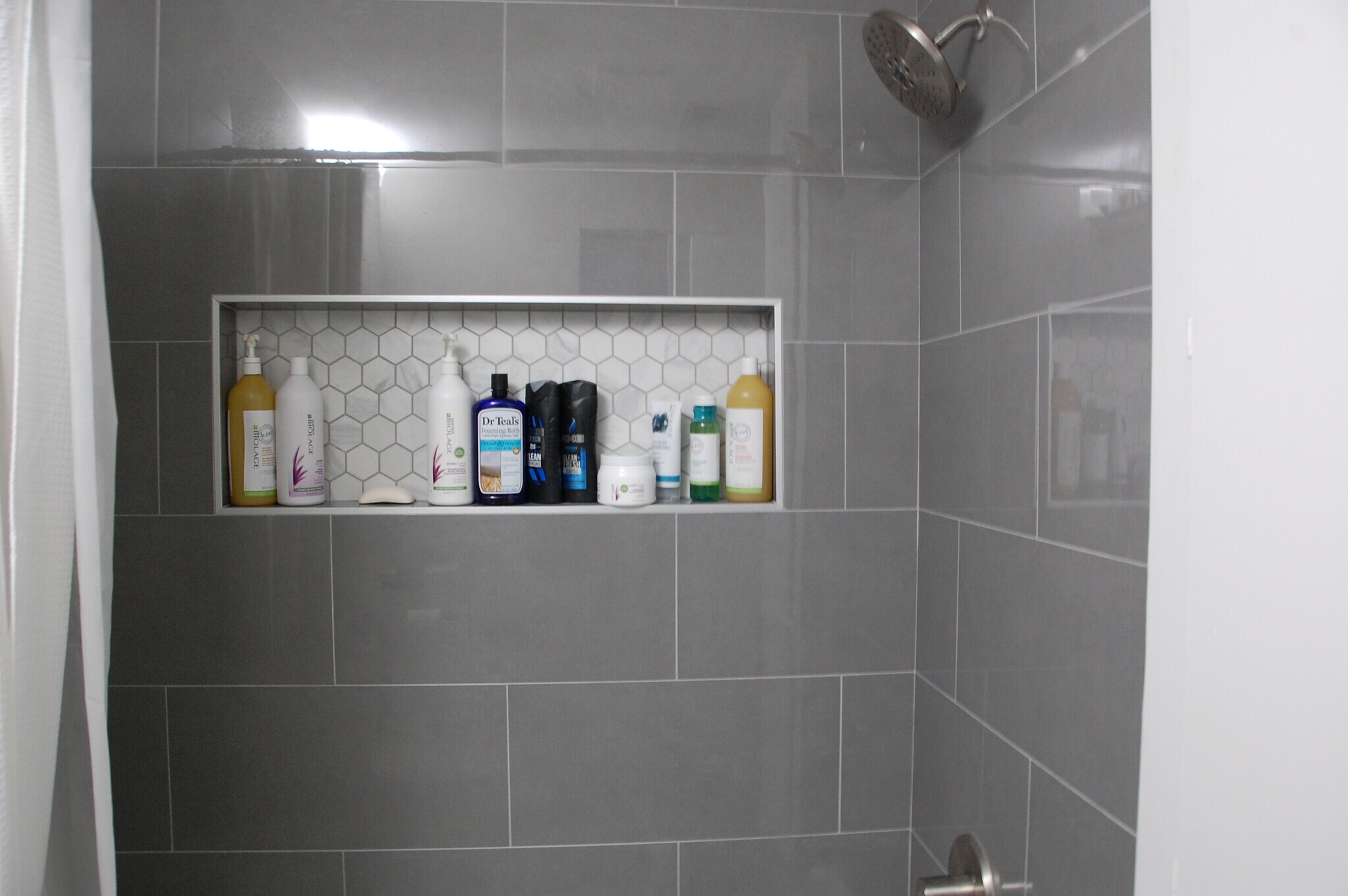 primary bathroom - 602 Peterson St