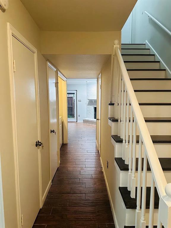 Building Photo - 9505 Fondren Rd