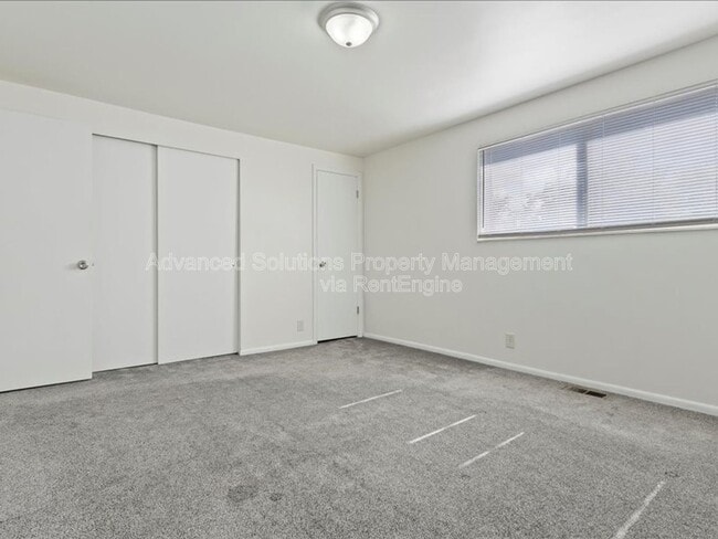 Building Photo - 4554 S 785 E