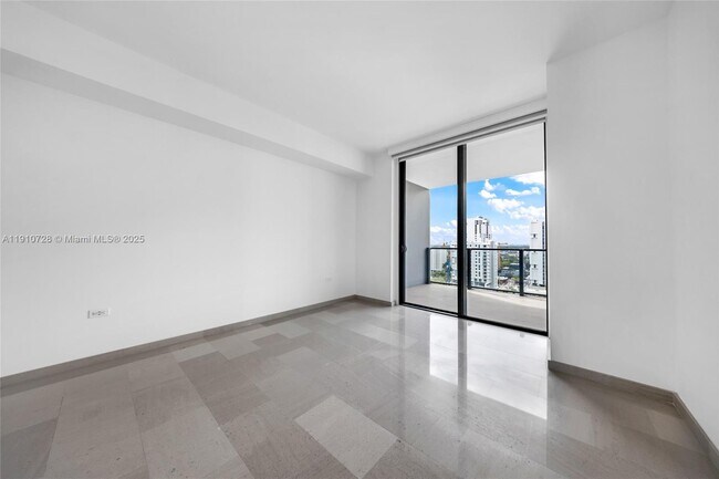 Building Photo - 88 SW 7th St