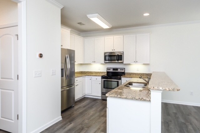 Building Photo - 211 Shady Grove Dr