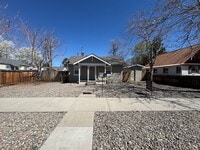 Building Photo - 2 bedroom, 1 bathroom home located in a desirable downtown Sparks  * Lesley Reilly Property *