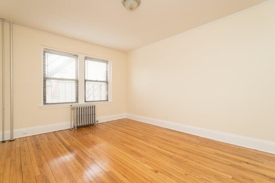 Building Photo - 123 Highland Ave