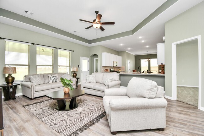 Building Photo - 395 Hunter Rnch Wy