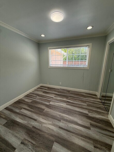 Building Photo - 35777 Orleans Dr