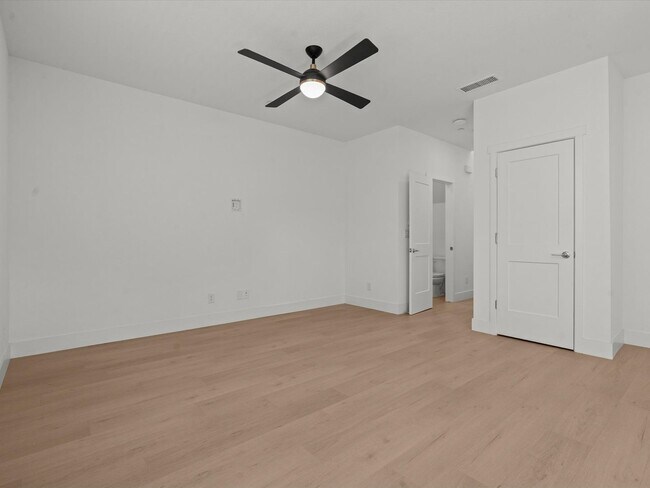 Building Photo - Desirable South Reno neighborhood of the Courtyards at Arrowcreek.