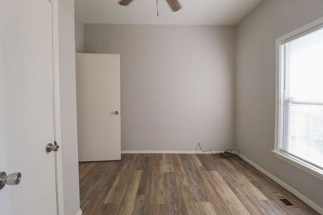 Building Photo - 535 S 39th W Ave