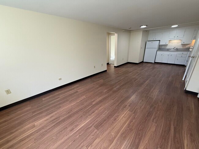 Building Photo - 93 West St