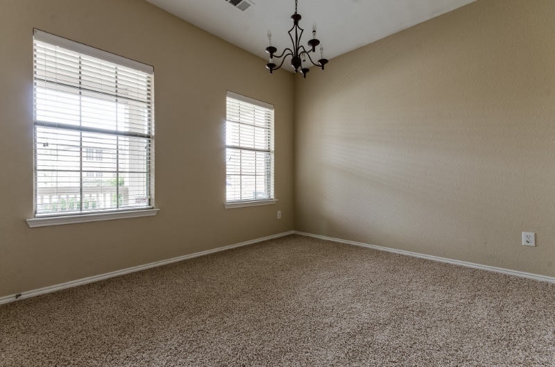 Building Photo - 249 Niagara Falls Dr